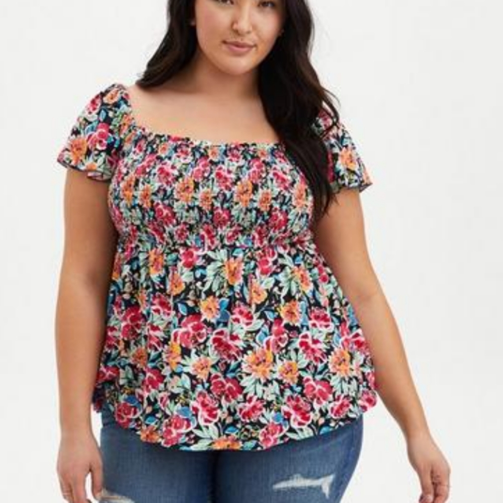 💥Torrid Floral Smocked Off The Shoulder Top